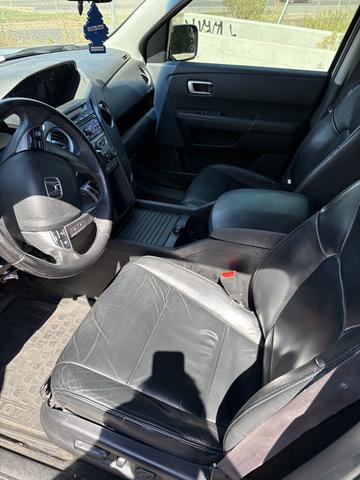 Photo of 2012 Silver Honda Pilot
