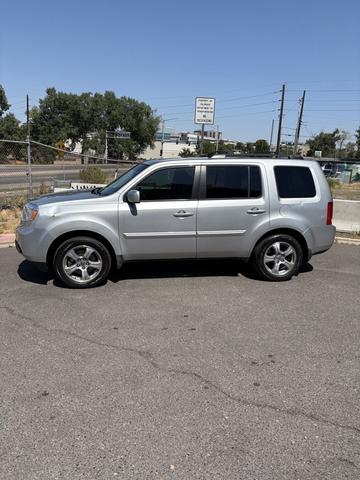 Photo of 2012 Silver Honda Pilot