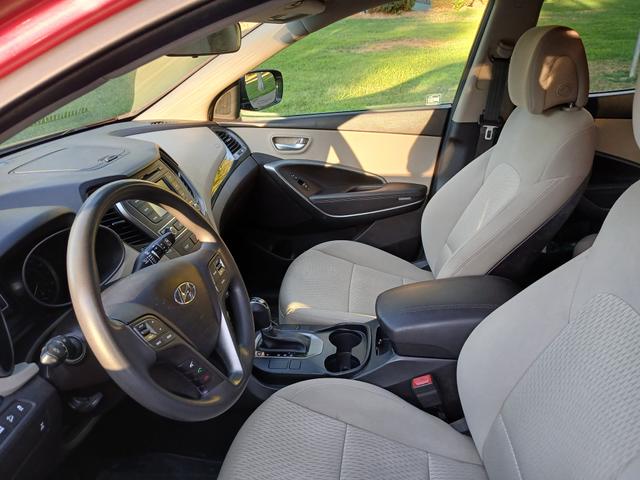 Photo of 2017 Red Hyundai Santa Fe Sport