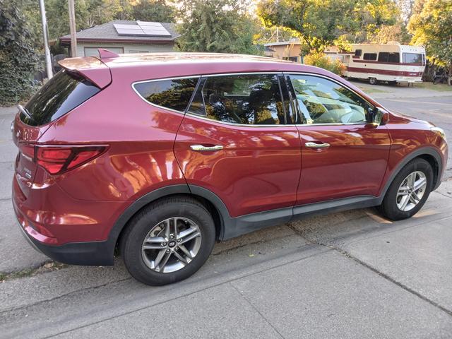 Photo of 2017 Red Hyundai Santa Fe Sport