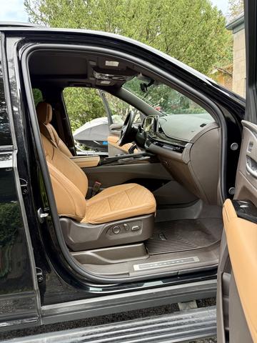 Photo of 2024 Black Cadillac Escalade ESV