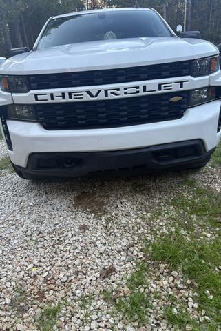 Photo of 2021 White Chevrolet Silverado 1500