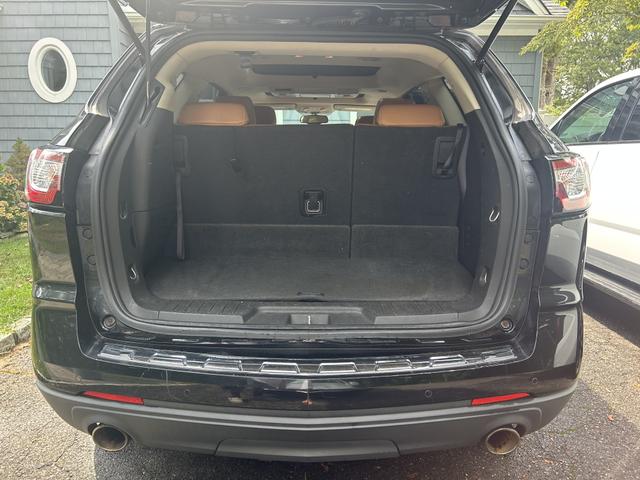 Photo of 2013 Black Chevrolet Traverse