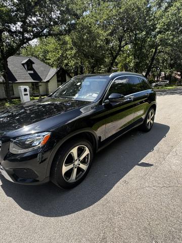 Photo of 2017 Black Mercedes-Benz GLC 300