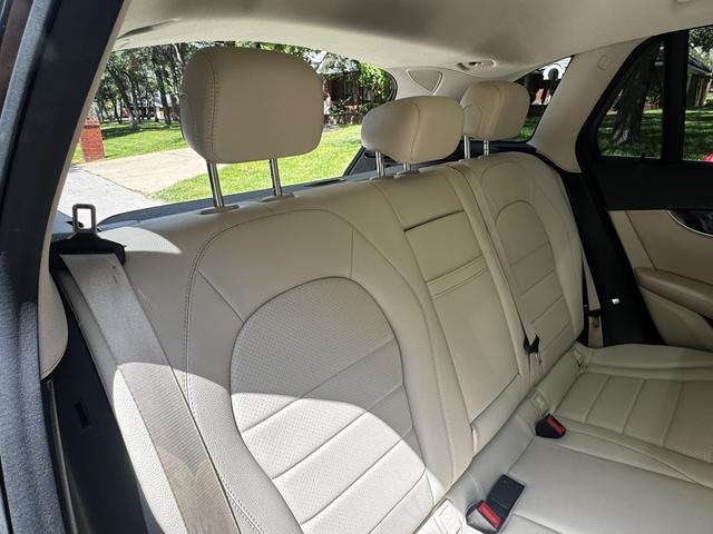Photo of 2017 Black Mercedes-Benz GLC 300