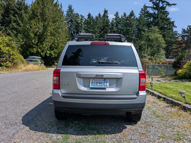 Photo of 2014 Silver Jeep Patriot