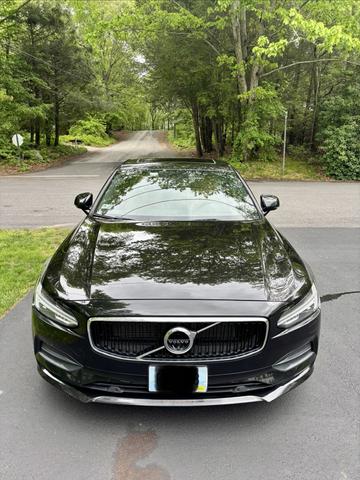 Photo of 2017 Black Volvo S90