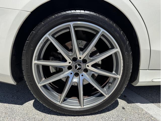 Photo of 2020 White Mercedes-Benz S-Class