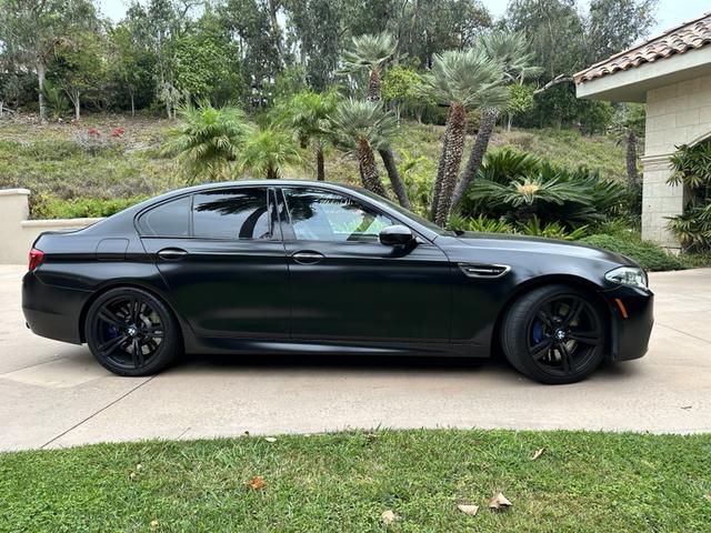 Photo of 2015 Gray BMW M5
