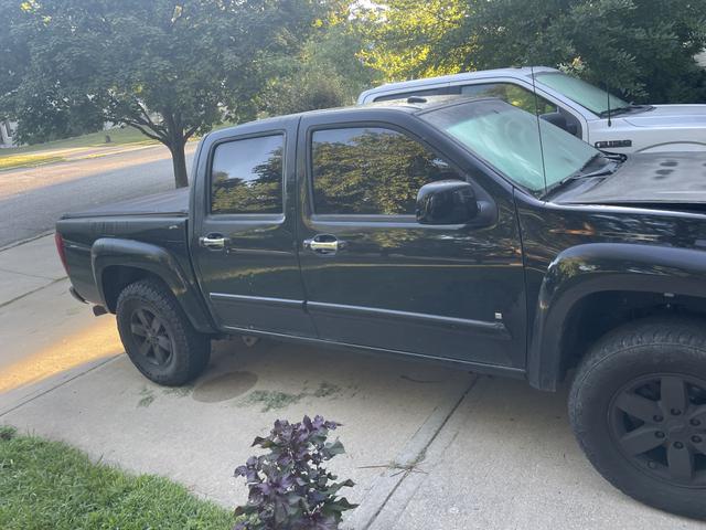 Photo of 2009 Black Chevrolet Colorado