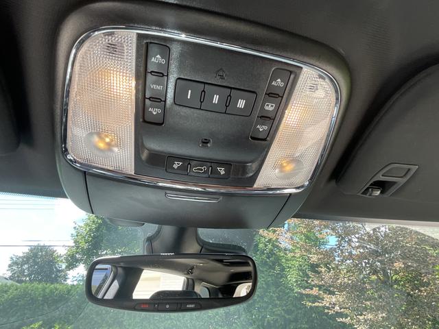 Photo of 2021 Black Jeep Grand Cherokee