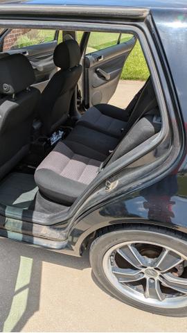 Photo of 2003 Black Volkswagen Golf