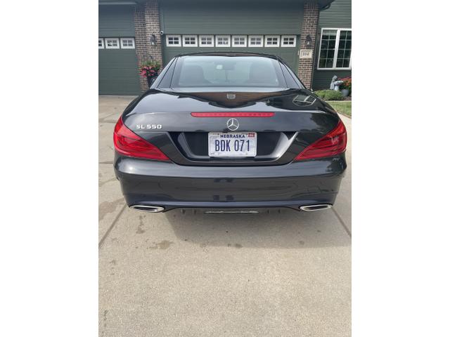 Photo of 2019 Black Mercedes-Benz SL 550