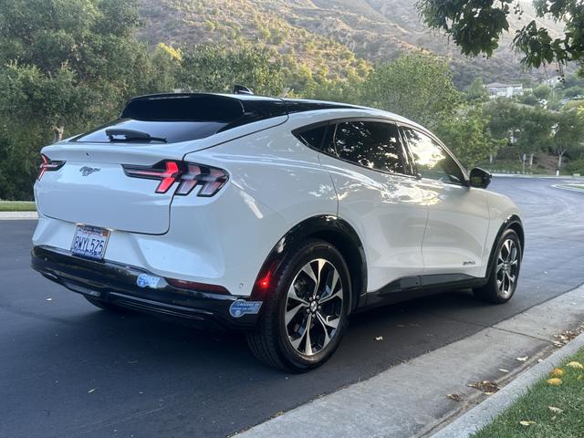 Photo of 2021 White Ford Mustang Mach-E