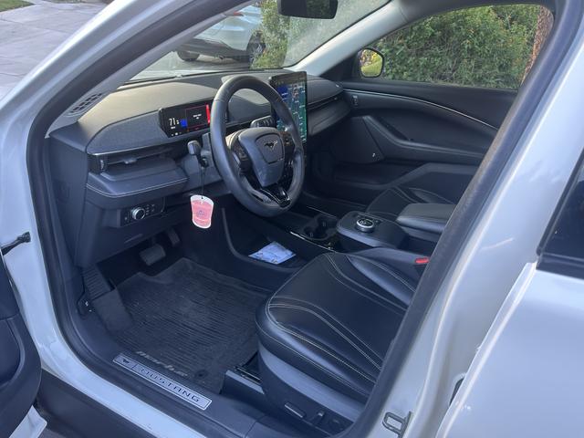 Photo of 2021 White Ford Mustang Mach-E