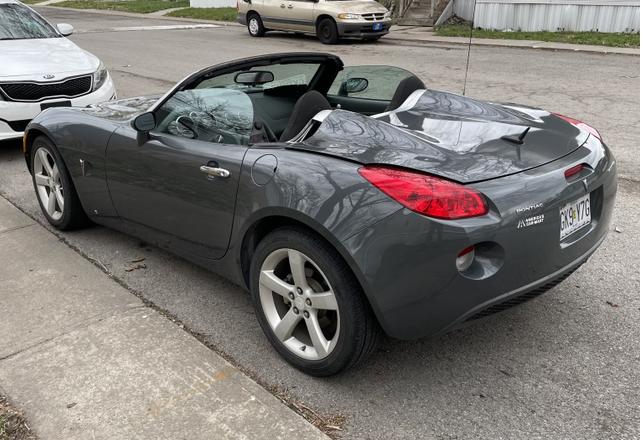 Photo of 2008 Gray Pontiac Solstice