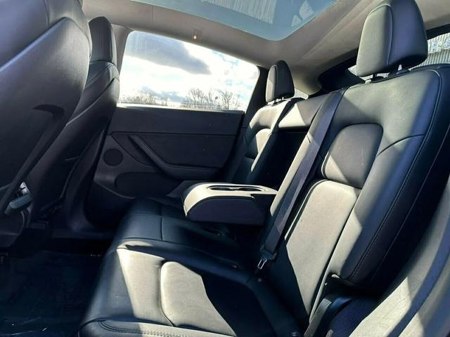 Photo of 2021 Black Tesla Model Y