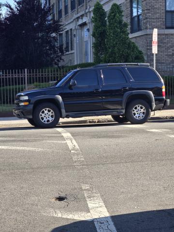 Photo of 2005 Black Chevrolet Tahoe
