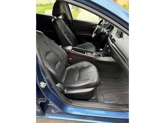 Photo of 2017 Blue Mazda Mazda3