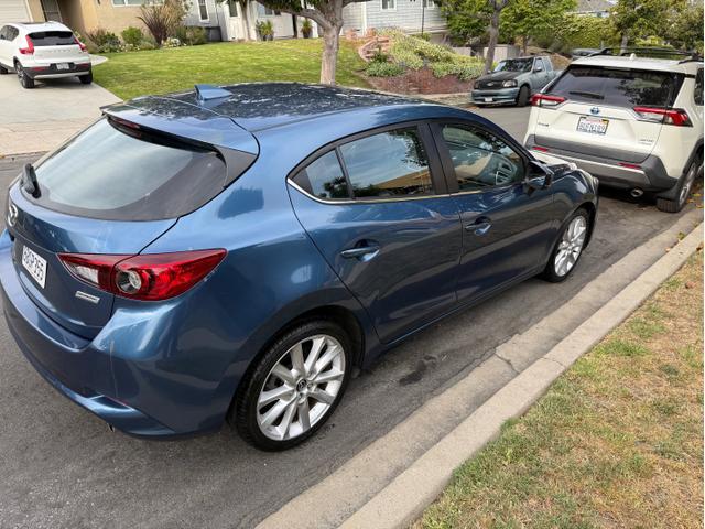 Photo of 2017 Blue Mazda Mazda3
