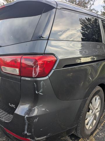 Photo of 2015 Gray Kia Sedona