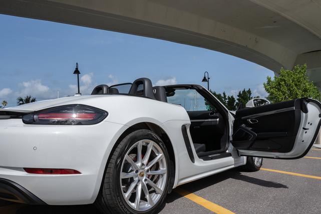 Photo of 2025 White Porsche 718 Boxster