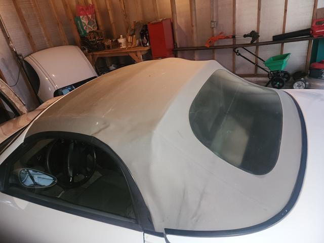 Photo of 1998 White Porsche Boxster