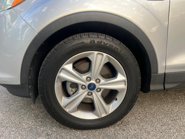 Photo of 2016 Silver Ford Escape