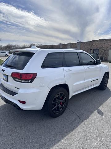 Photo of 2020 White Jeep Grand Cherokee