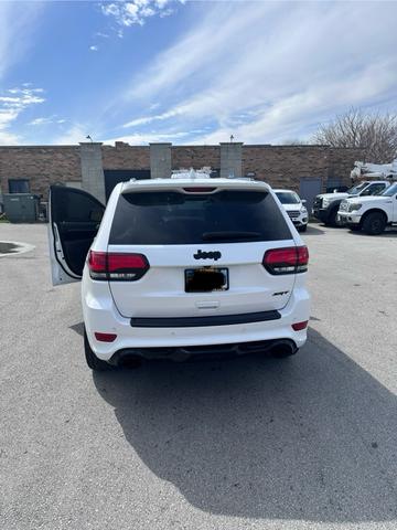 Photo of 2020 White Jeep Grand Cherokee