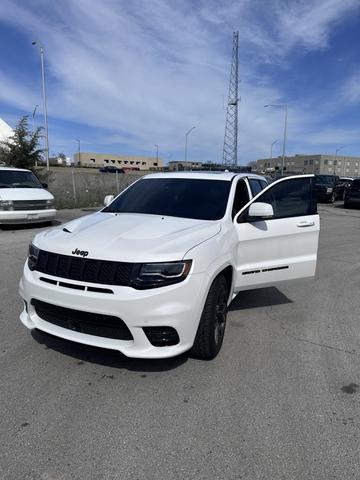 Photo of 2020 White Jeep Grand Cherokee