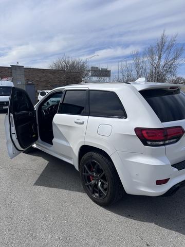 Photo of 2020 White Jeep Grand Cherokee