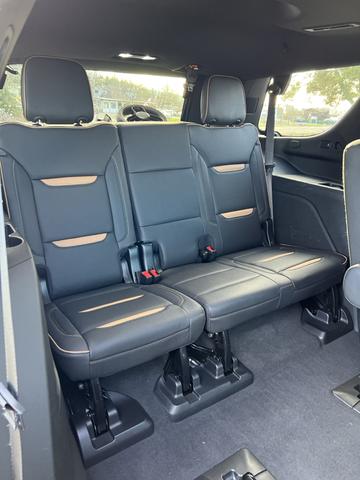 Photo of 2023 White GMC Yukon