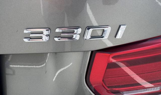 Photo of 2017 Beige BMW 330