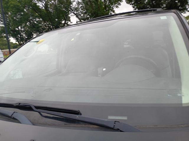 Photo of 2009 Black Volkswagen Routan