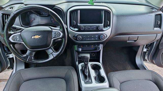 Photo of 2017 Silver Chevrolet Colorado