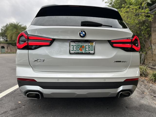 Photo of 2022 White BMW X3