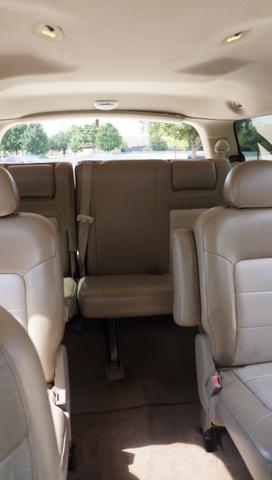 Photo of 2004 Blue Ford Expedition