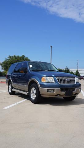 Photo of 2004 Blue Ford Expedition