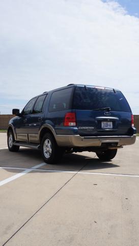 Photo of 2004 Blue Ford Expedition