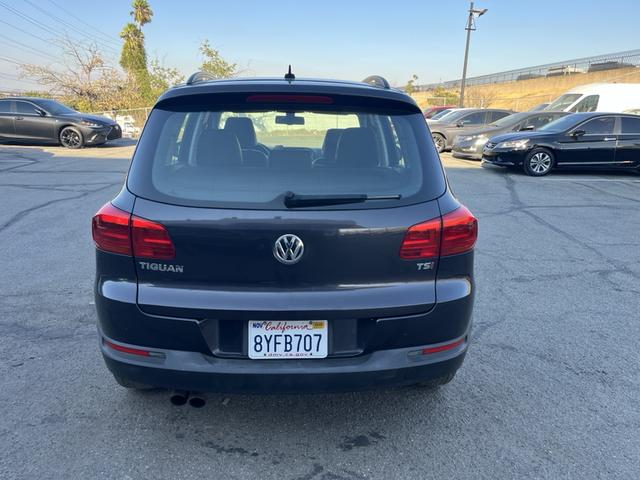 Photo of 2016 Beige Volkswagen Tiguan