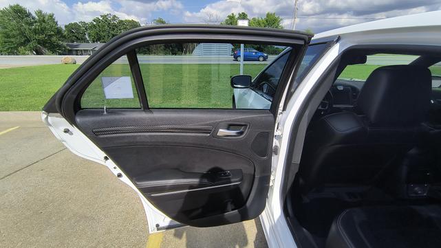 Photo of 2012 White Chrysler 300