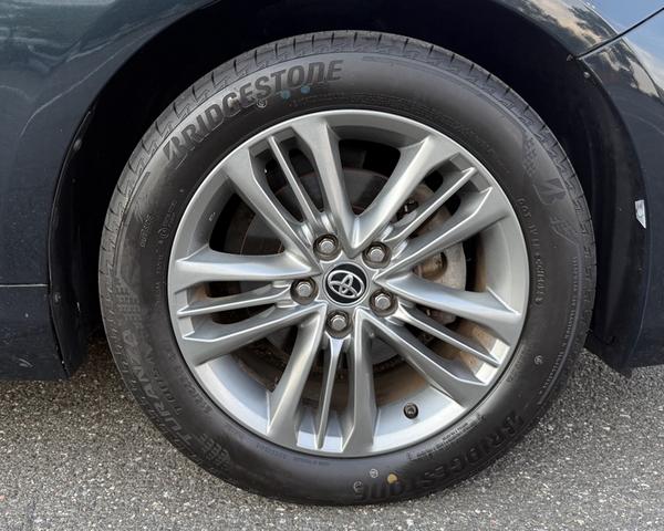 Photo of 2015 Black Toyota Camry