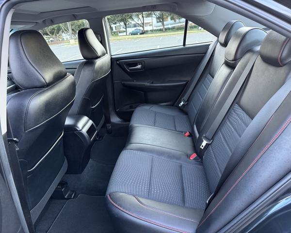 Photo of 2015 Black Toyota Camry