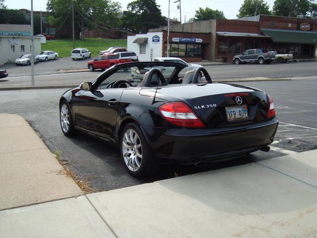 Photo of 2005 Black Mercedes-Benz SLK-Class