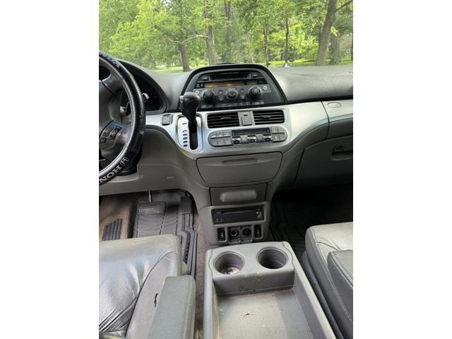 Photo of 2010 Silver Honda Odyssey