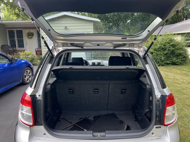 Photo of 2012 Silver Suzuki SX4