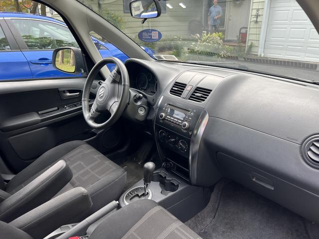 Photo of 2012 Silver Suzuki SX4