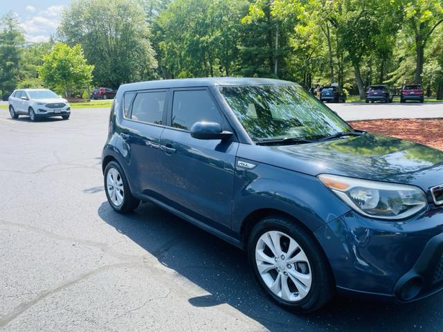 Photo of 2015 Blue Kia Soul