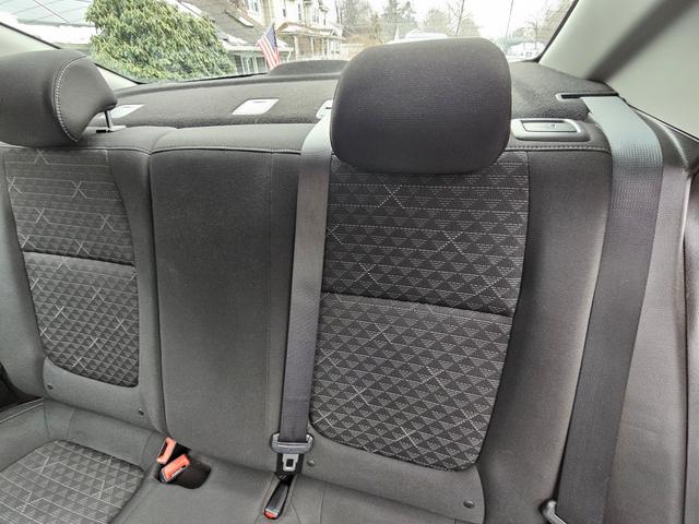 Photo of 2022 White Kia Rio